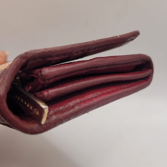 Burberry Vintage Wallet - Picture 5 of 6